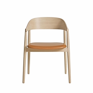 Krzesło do jadalni Andersen Furniture AC2, dąb pigmentowany na biało/koniak