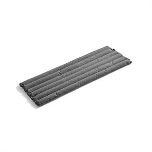 Poduszka pikowana HAY Traverse do ławki jadalnej w kolorze czarnego pieprzu