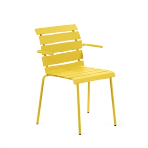 Valerie Objects Wyrównane Krzesło do Jadalni na Świeżym Powietrzu z Podłokietnikiem w Żółty